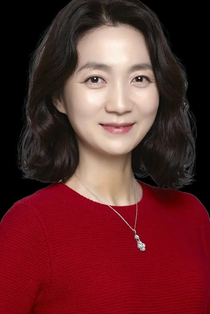 Kim-Joo-Ryeong-PNG-HD-Isolated